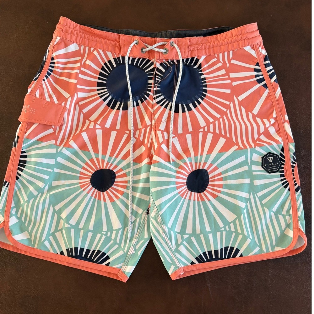 Vissla Mens 34 BoardShorts Coral Mint Geo‎ Sunburst Upcycle Cocotex Quick Dry